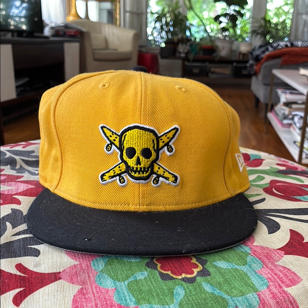 Rare New Era x 4 Star Skate Cap